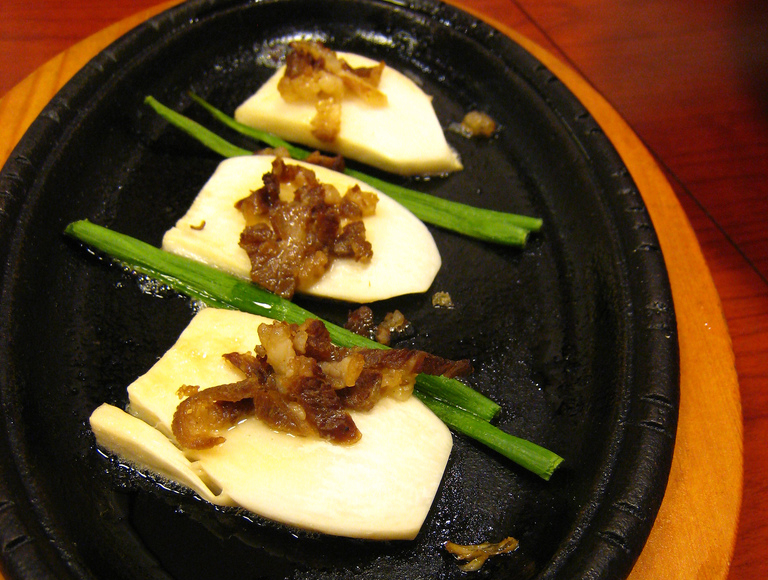 File:Korean grilled dish-Songi gui-01-2.jpg