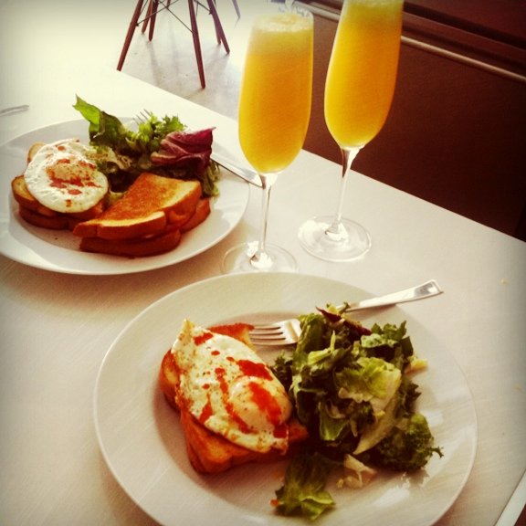 File:Brunch orange juice toasts with eggs.jpg