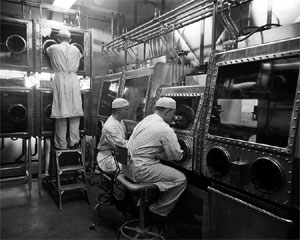 File:B-w-scientists.jpg