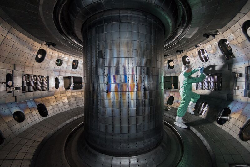 File:2017 TOCAMAC Fusion Chamber N0689.jpg