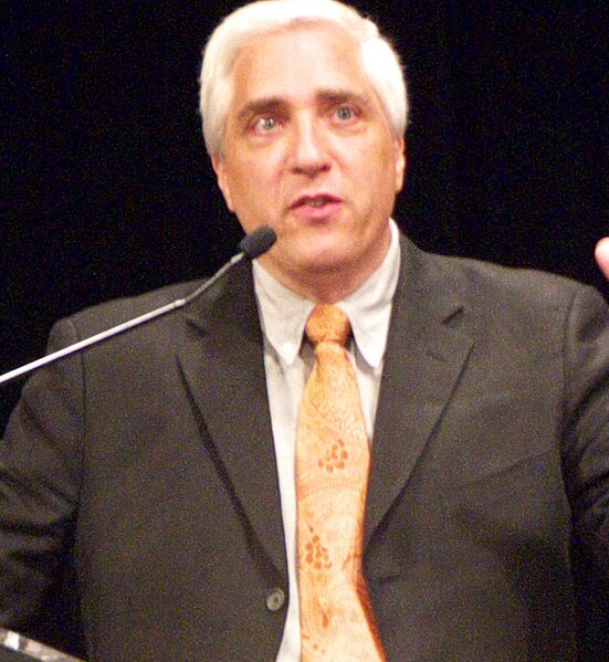 File:Steve Novella 715 (cropped).jpg