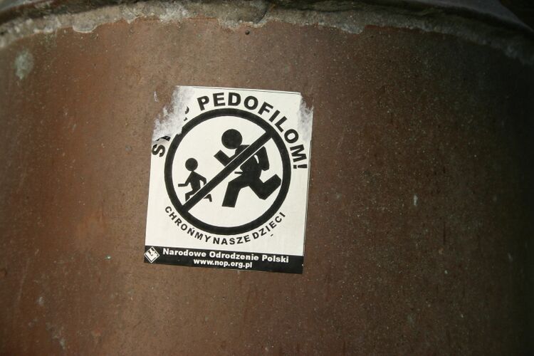 File:Stop-pedofilom.jpg