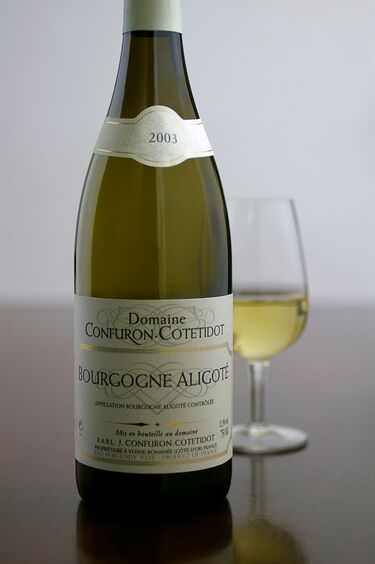 File:Aligote wine.jpg