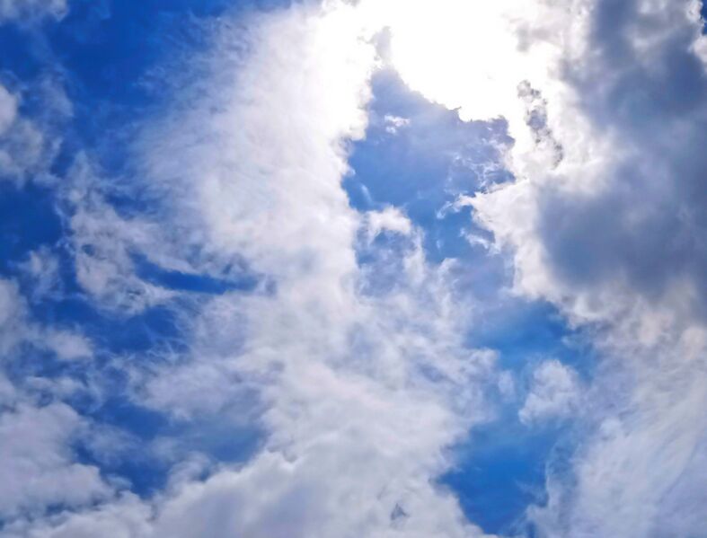 File:Blue Sky, Dhaka, Bangladesh.jpg