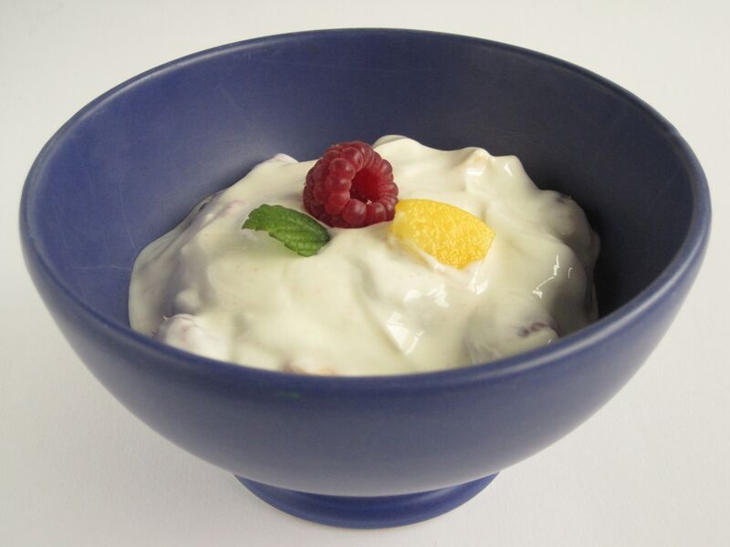 File:Obstjoghurt01.jpg