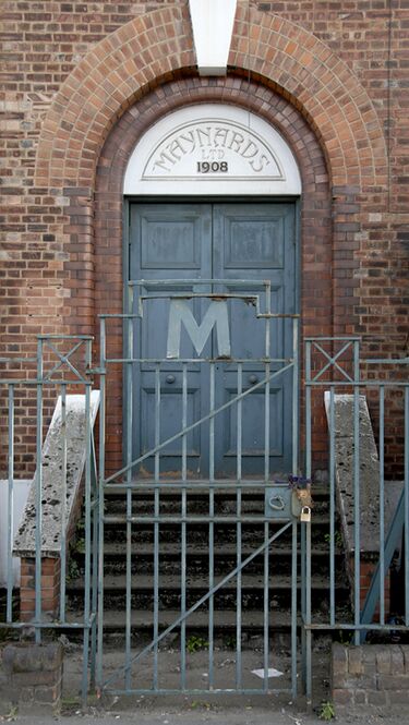 File:Maynards Harringay Entrance.jpg