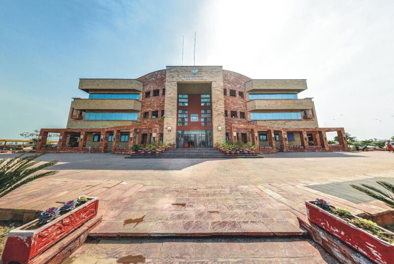 File:RLMC Building front View.jpg