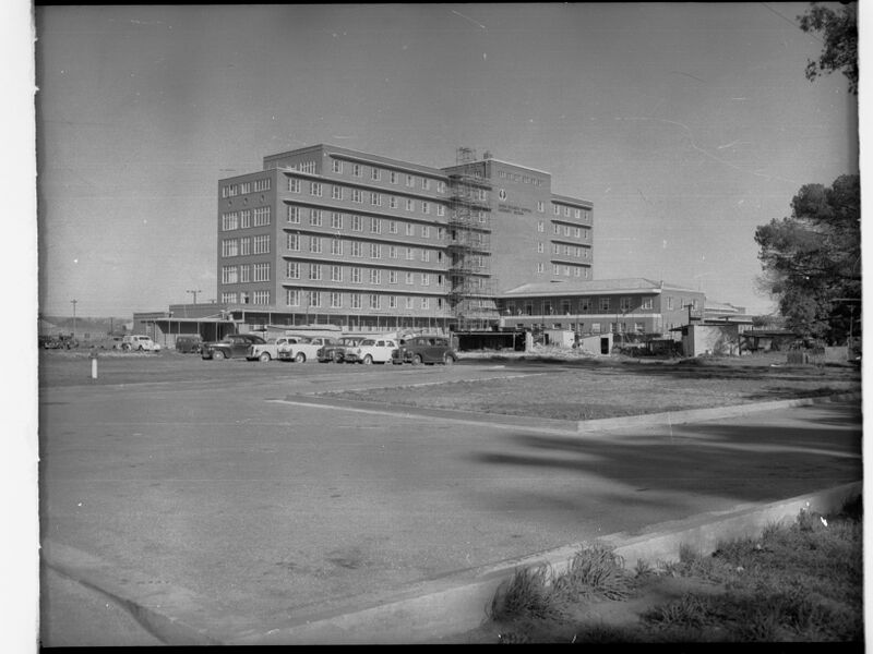 File:Queen Elizabeth Hospital(GN08735).jpg
