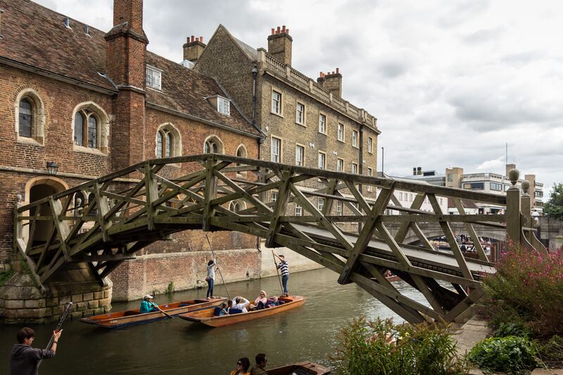 File:Queens' College - Mathematical Bridge.jpg