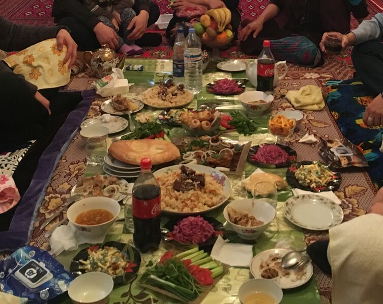 File:Turkmen-meal-on-sachak.jpg