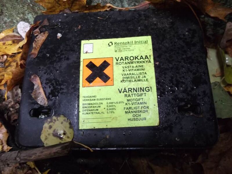 File:Ratpoison Bait Box.JPG