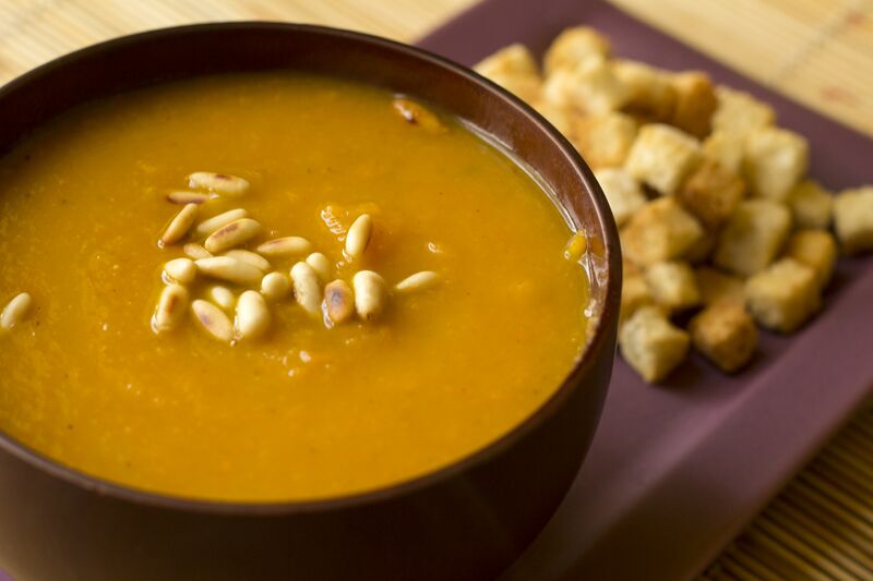 File:Carrots & apples soup (15239022563).jpg