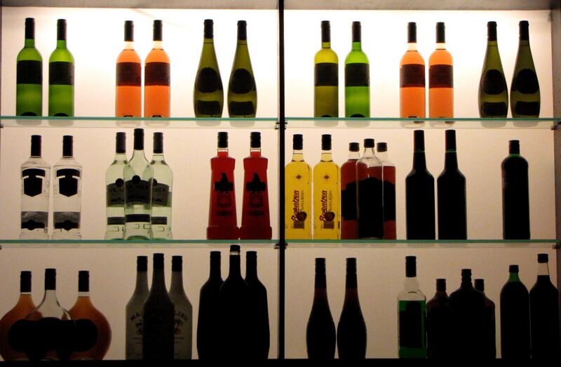 File:Flessen drank.jpg