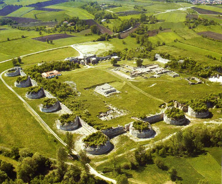 File:Romuliana, from air.jpg
