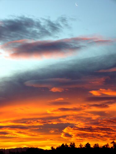 File:Moon in Sunrise Sky 2.jpg